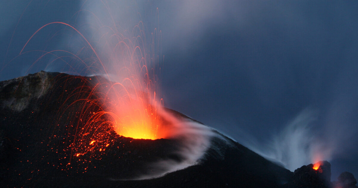 Northeast crater of the Stromboli volcano (Aeolian Islands, Italy). Author: Stephanie Florence Barde-Cabusson.